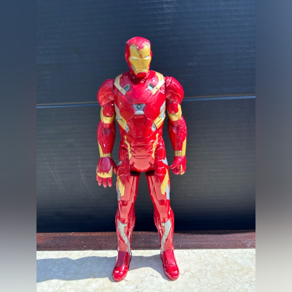 Iron Man 12 Inch Talking Super Hero Figure Marvel 2015 (Lights Up) Tested